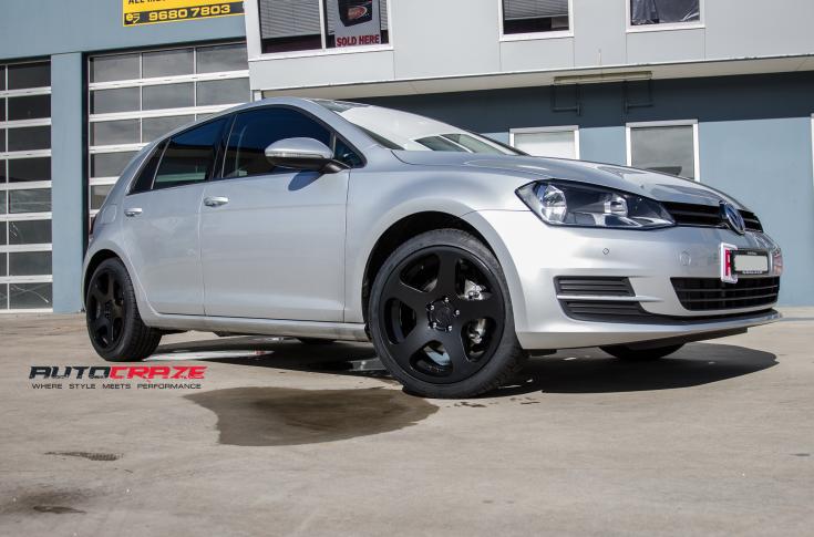 VOLKSWAGEN GOLF NUE MATTE BLACK
